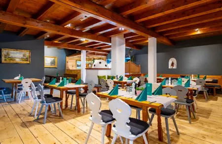 Das Bergmayr - Chiemgauer Alpenhotel Отели рядом с достопримечательностью «Badepark Inzell»