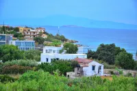 Vagia Beach Apartments - Mountain view