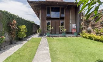RedDoorz at Omah Kayu Homestay Yogyakarta