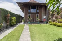 RedDoorz at Omah Kayu Homestay Yogyakarta