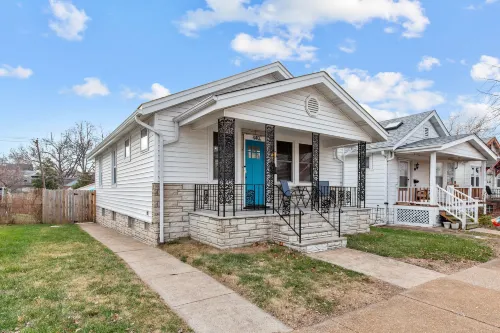 Blue Door Bungalow | JZ Vacation Rentals - balcone
