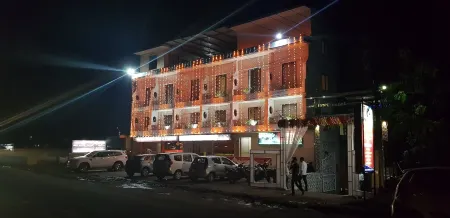 Kings Resort Отели в г. Дханбад