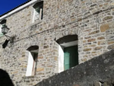 ALBERGUE CASA DE BROTO Hoteles en Broto