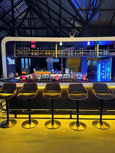 รูปภาพของเอ็มบาร์ โฮสเทล หาดริ้น