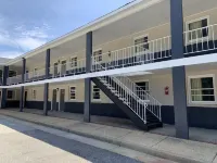 Paradise Suites - Newport News & Jefferson Ave Hotels in Smithfield