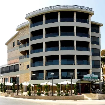 One to One Hotel & Apartments