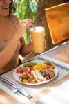 Believe Surf & Yoga Lodge Santa Teresa - servizio colazione