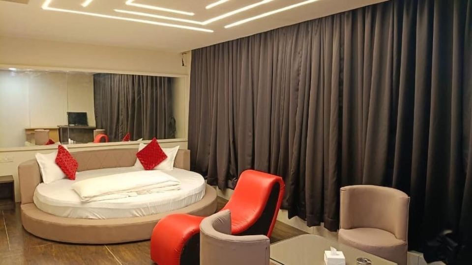 Aundh Elite Stay