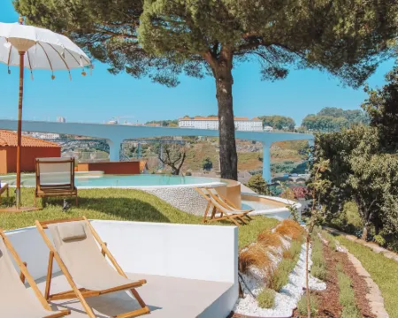 The Lost Garden Hoteles en Oliveira do Douro