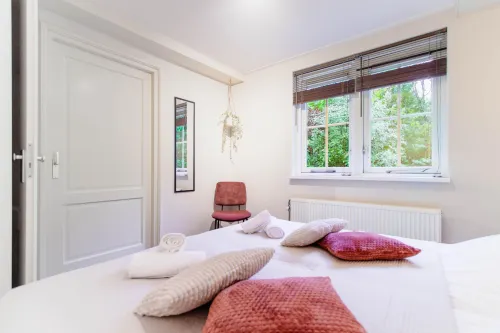 Forest Retreat Private House Hotels in Lemele