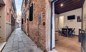 I Quattro Mori by Wonderful Italy