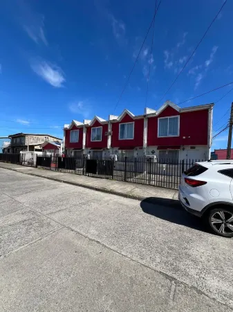 Departamentos Egaña Отели рядом с достопримечательностью «Costanera de Puerto Montt»