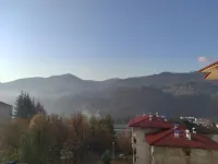 Sunny apartment with a wonderful view, parking. Hotels in Smolyan