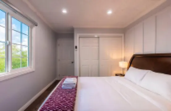 Cozy Comfort LA House With Stunning Scenic Views Hotels near Monterey Park City Hall