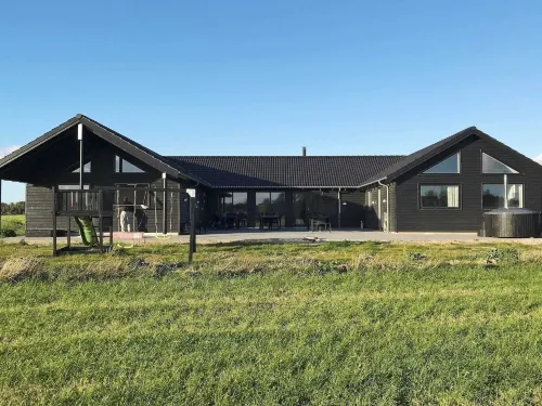 5 Star Holiday Home in Stege