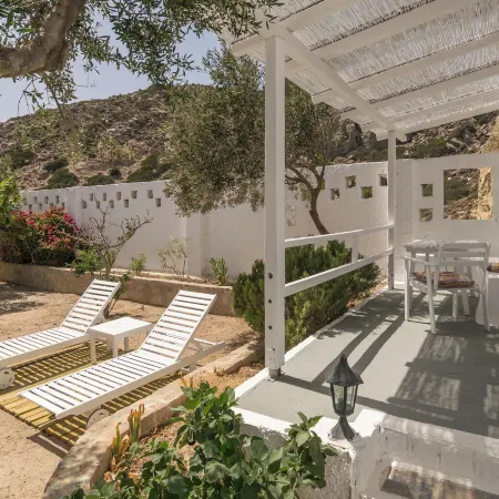 Summer Residence - Sea View Retreat in Provatas, Milos Отели рядом с достопримечательностью «Пляж Проватас»