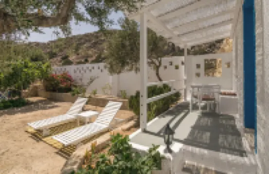 Summer Residence - Sea View Retreat in Provatas, Milos