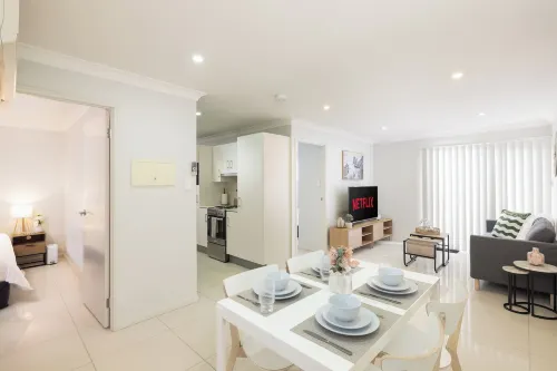 Smart Suites Self Check-in Apartments - 18 Darnley - 3-Star