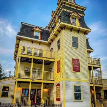 The Glen Cove Hotel & Restaurant