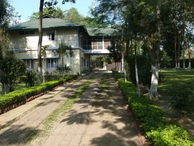 Chowkidinghee Heritage Chang Bungalow Hotels near Na-Masjid