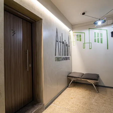 Athina Streetapartments Отели рядом с достопримечательностью «Книжный центр»
