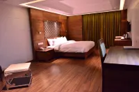 Silvete Hotel Hotels near Aminabad