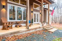 Tranquil Retreat - Modern Rustic Charm, Close to University Hotels in Guilford County
