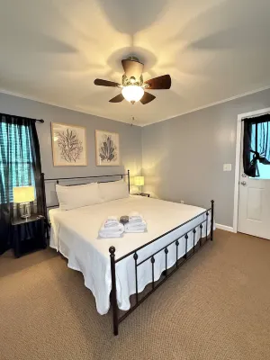 Poseidon’s Mini Getaway: Serene Outer Banks Retreat Near the Beach