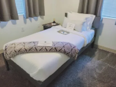 Table Mountain Retreat 戈爾登酒店