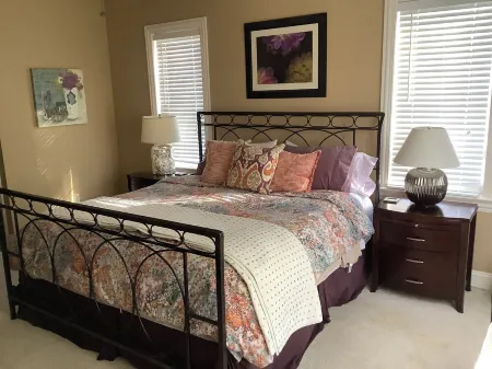 Luxurious Galena Territory 5 Bedroom home, Hot Tub, Firepit