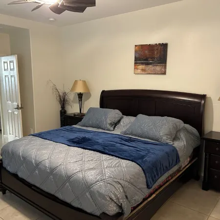 Charming 2-bedroom house in tranquil Gilbert with AC, WiFi Ex Access to the 202