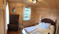 Lakefront Cabin - シャレー