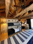 Stylish, Luxury Mountain House 10 Mins to Windham