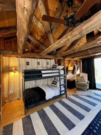 Stylish, Luxury Mountain House 10 Mins to Windham