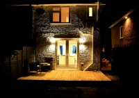 A Modern, Comfy Newly Remodeled 2Bd House Hotels in Dagenham