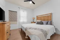 4King Suites, Private Deck, Pool, Restaurant, Golf Course