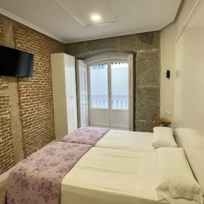 Hostal Madrid Các khách sạn gần Ga Sol