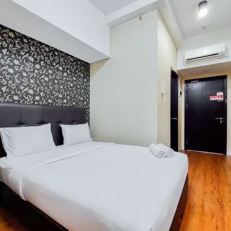 Comfortable and Simply Studio Room Casa de Parco Apartment