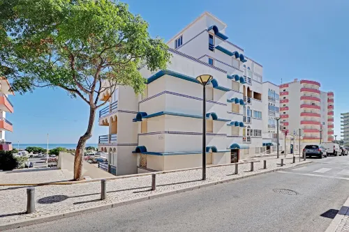 Monte Gordo Beachview 2 by Homing - Wifi