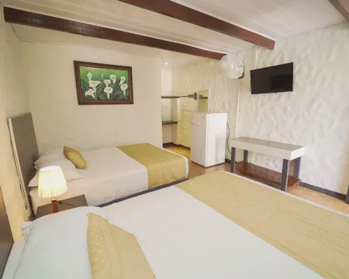 Hotel Flor Blanca Các khách sạn gần Sân vận động Alberto Braglia Stadium