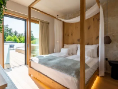 Reed Luxury Hotel by Balaton Hotels in Siofoki