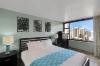 Deluxe Ocean View Condo on 31st Floor - Free Parking & Wifi! by Koko Resort Vacation Rentals