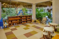 Family Selection at Grand Palladium Kantenah Resort & Spa - All Inclusive