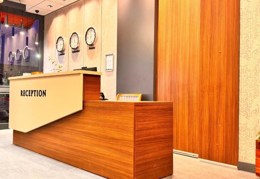 4. 인 포트 호텔..