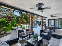 8Br Gem with Pool, Lake View & Tons of Amenities! Hotels in Davie