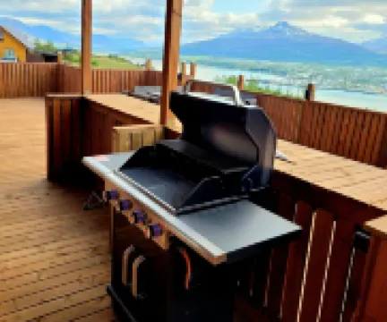 Loghouse with Amazing View and Sauna