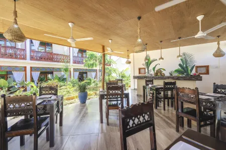 Tasneem Luxury Appartment Отели рядом с достопримечательностью «DiveTime Zanzibar - Jambiani»