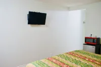 Red Carpet Motel by Ontario Hotels in Upland