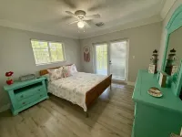 LaTeDa  Charming 4-bedroom house in Key Largo with Pool, Dock and optional Boat.