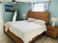 Family Home with Heated Pool in a Quiet Area
